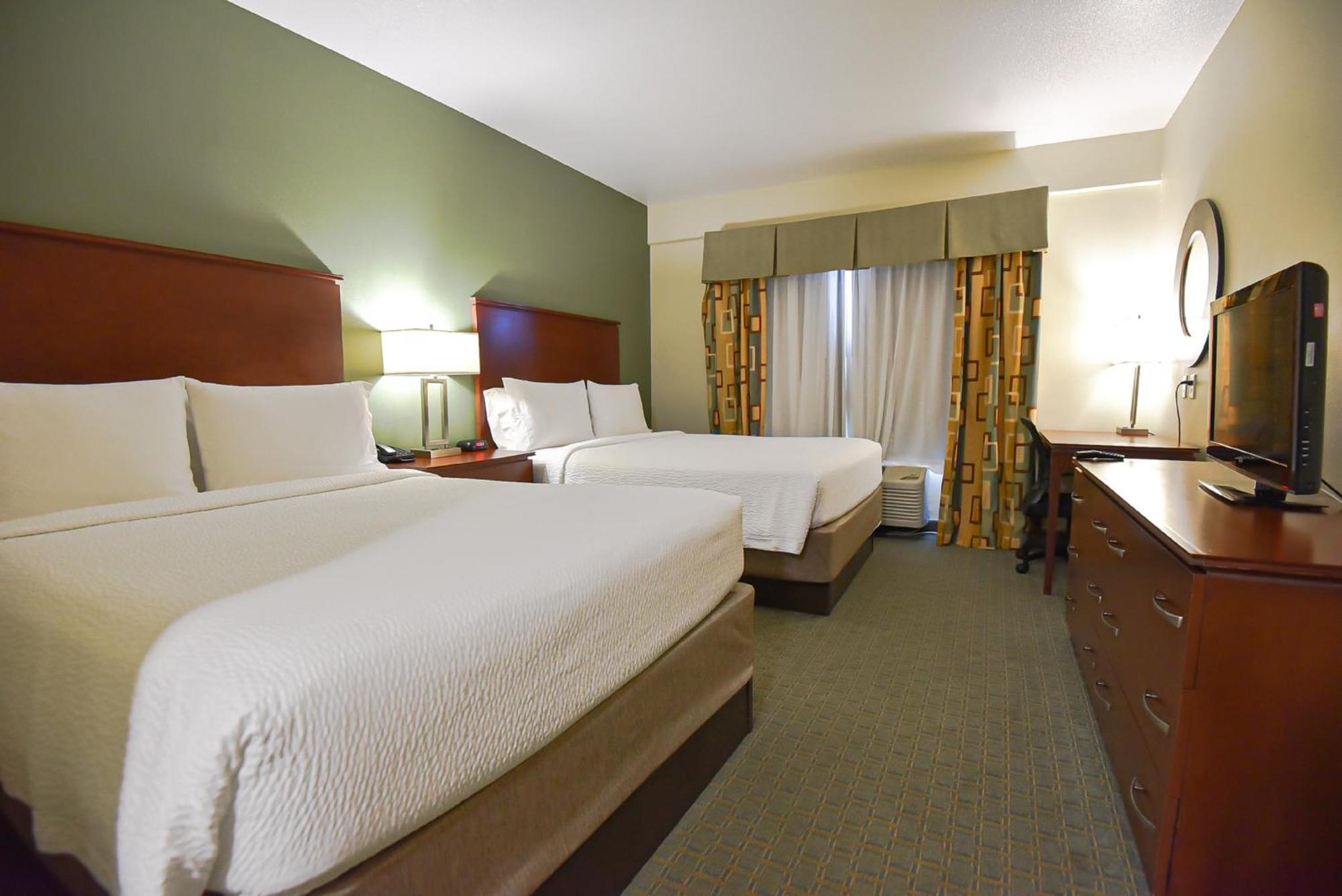 Hotel Express & By Ihg 2*